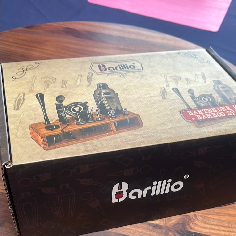 Barillio Bartender Kit with Bamboo Stand